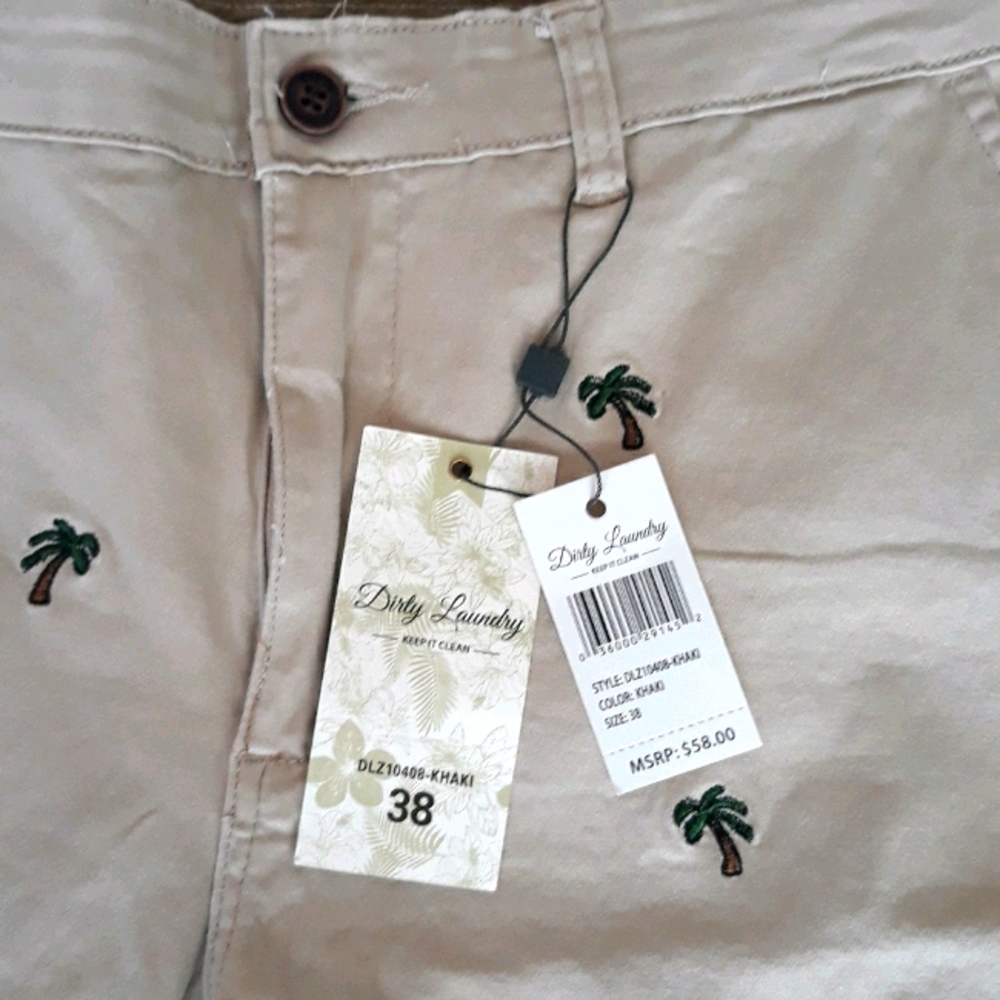 NWT KHAKI SHORTS